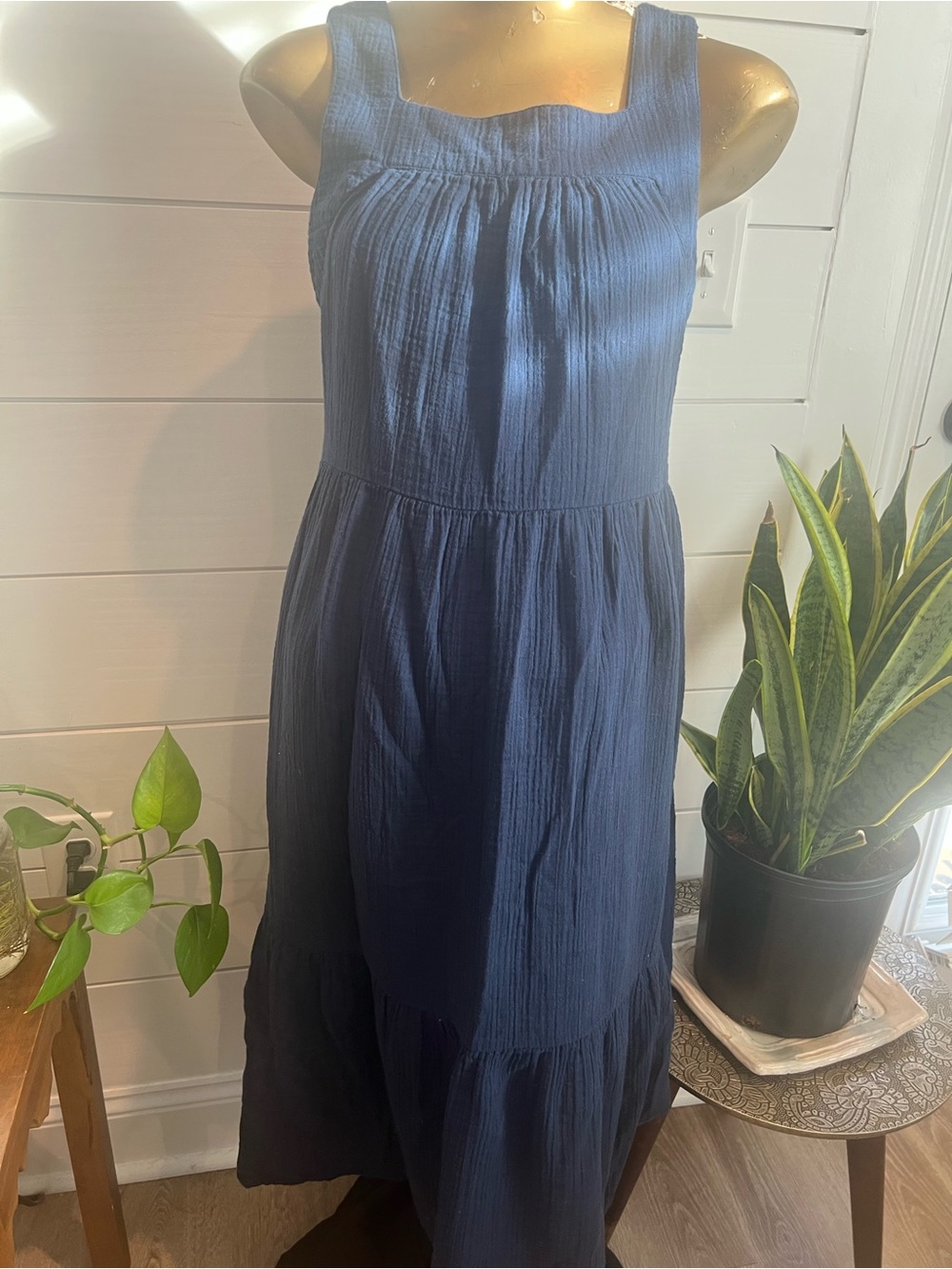 Wonderly brand, Sleeveless gauze Navy Maxi Dress